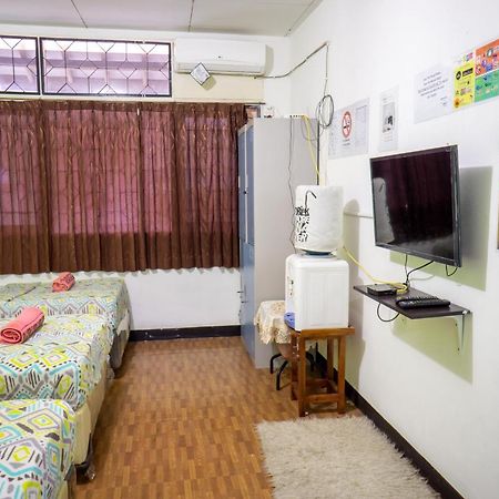 Zenrra Backpacker Hostel Bandung Buitenkant foto