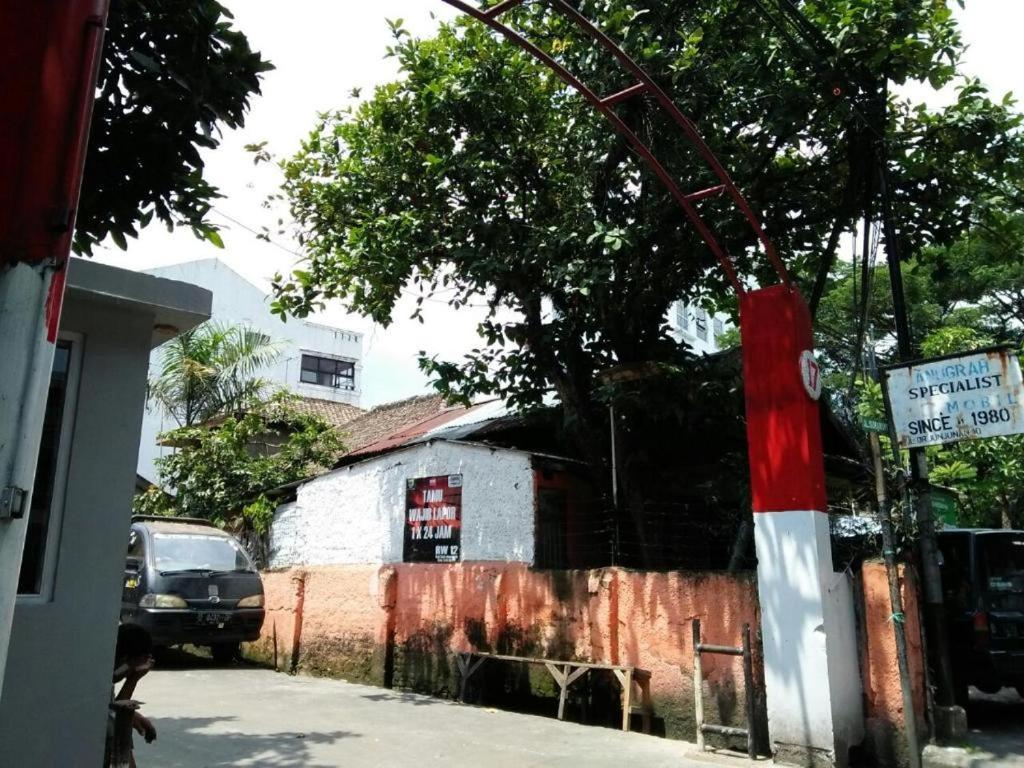 Zenrra Backpacker Hostel Bandung Buitenkant foto