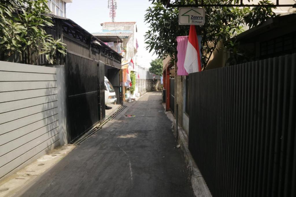 Zenrra Backpacker Hostel Bandung Buitenkant foto